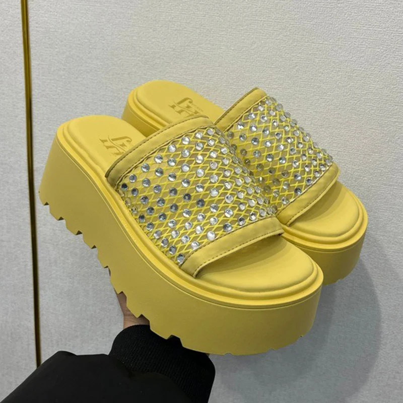 

Flats Platform Mesh Women Slippers Luxury Crystal Sandals Casual Shoes 2025 Summer Trend Open Toe Shoes New Flip Flops Woman
