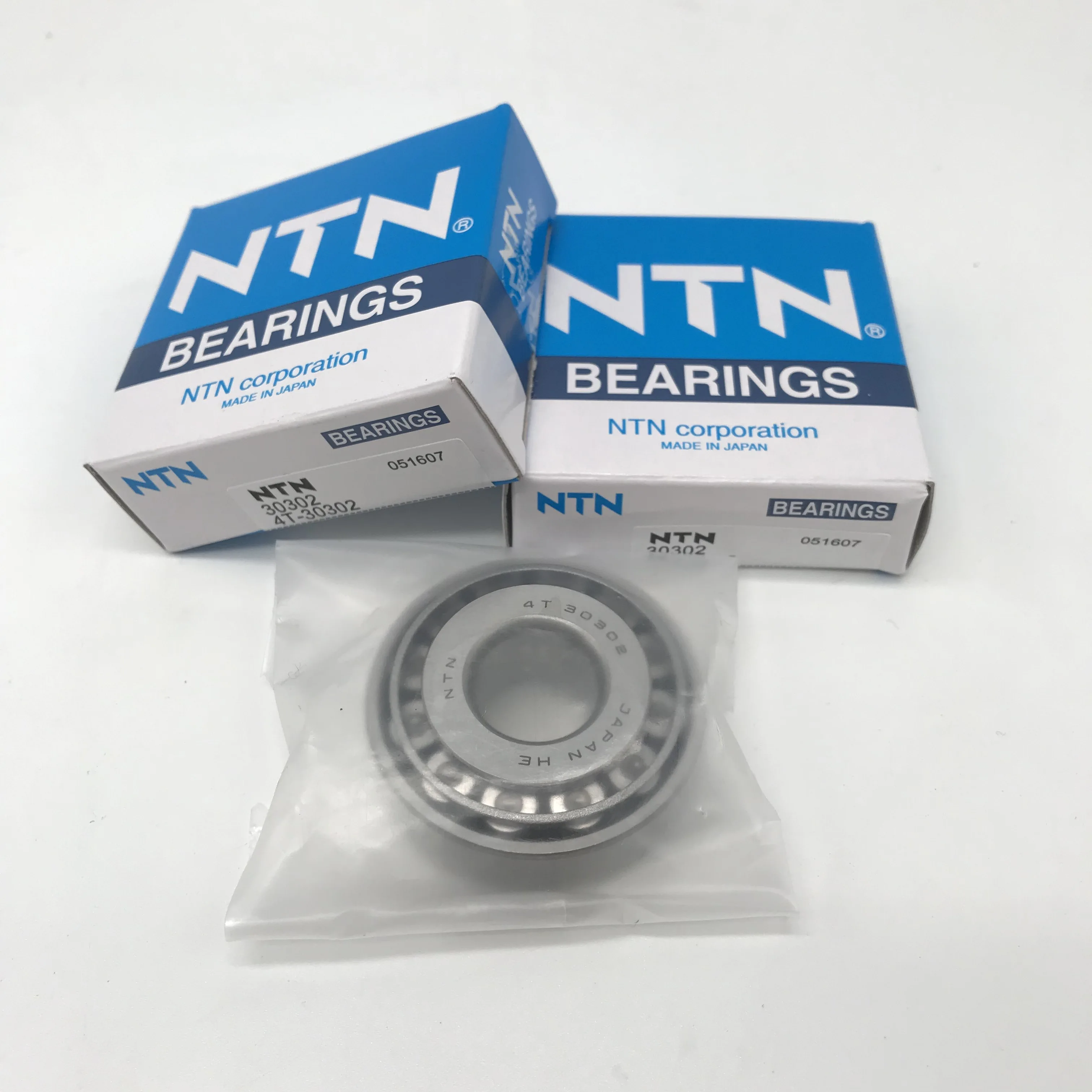 

NTN 4T32205R Tapered Roller Bearing 4T-32205 Differential Pinion Bearing Size 25x52x18mm