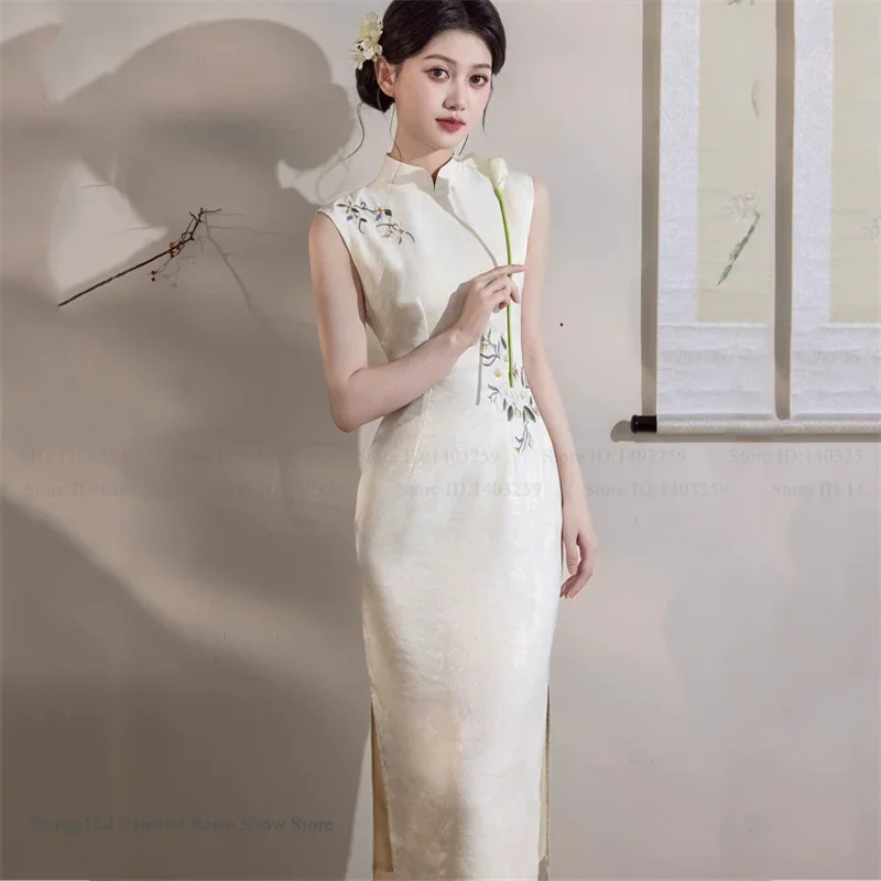 elegante-qipao-largo-de-saten-jacquard-blanco-vestido-cheongsam-tradicional-chino-bordado-vestido-de-fiesta-formal-vestidos-ajustados-y-sensuales