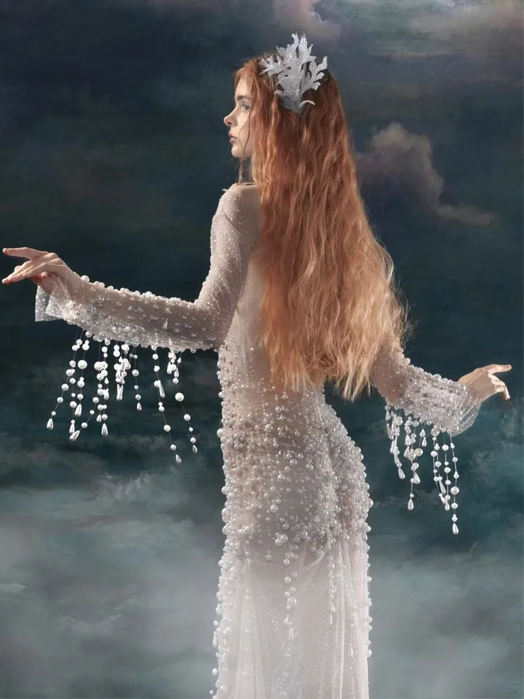 

A new design sense fashion show pearl banquet elegant and light luxury dress
