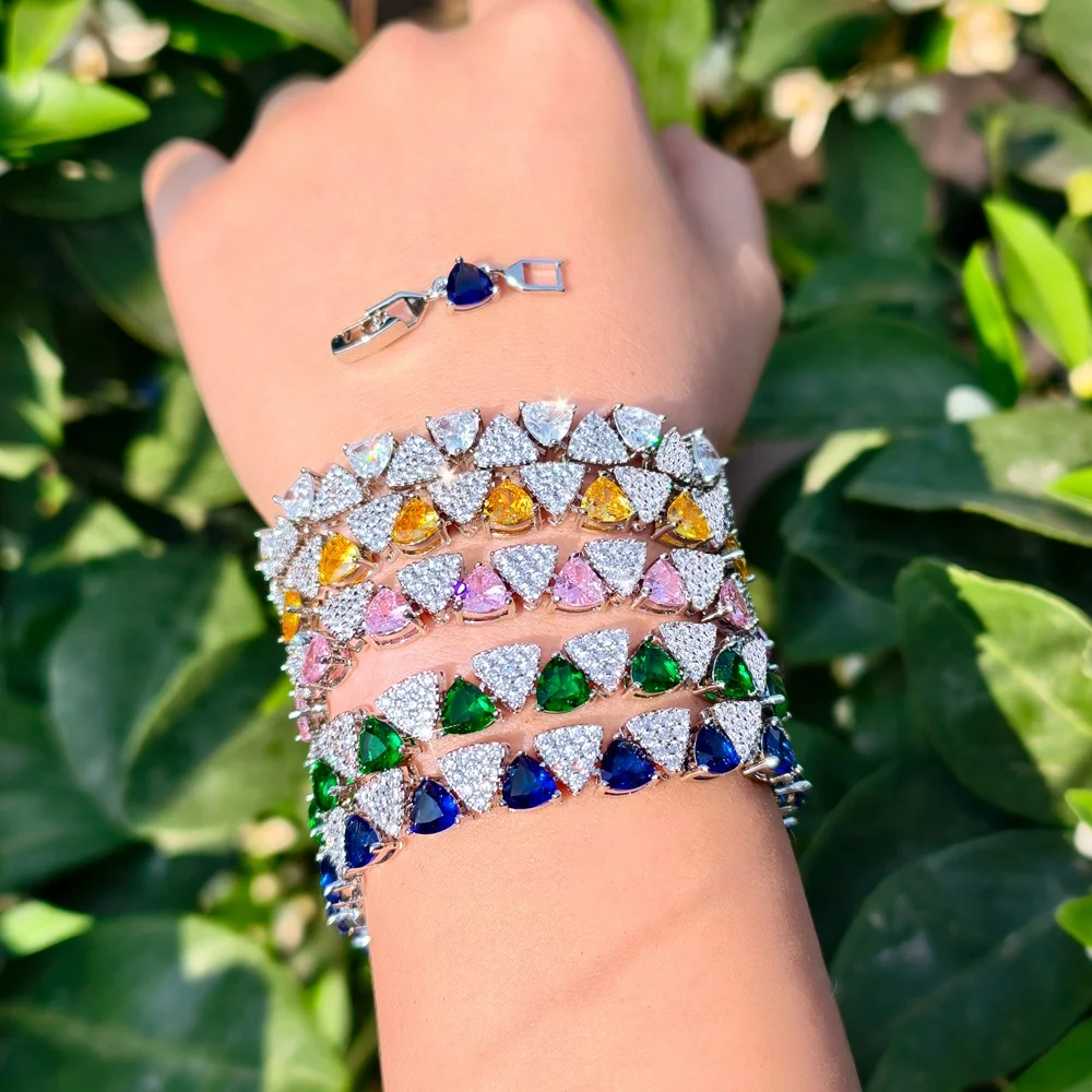 Pera clásico Multicolor diseño de triángulo rosa blanco azul Zirconia tenis Chian Link pulseras para mujer regalo del día de la madre B016