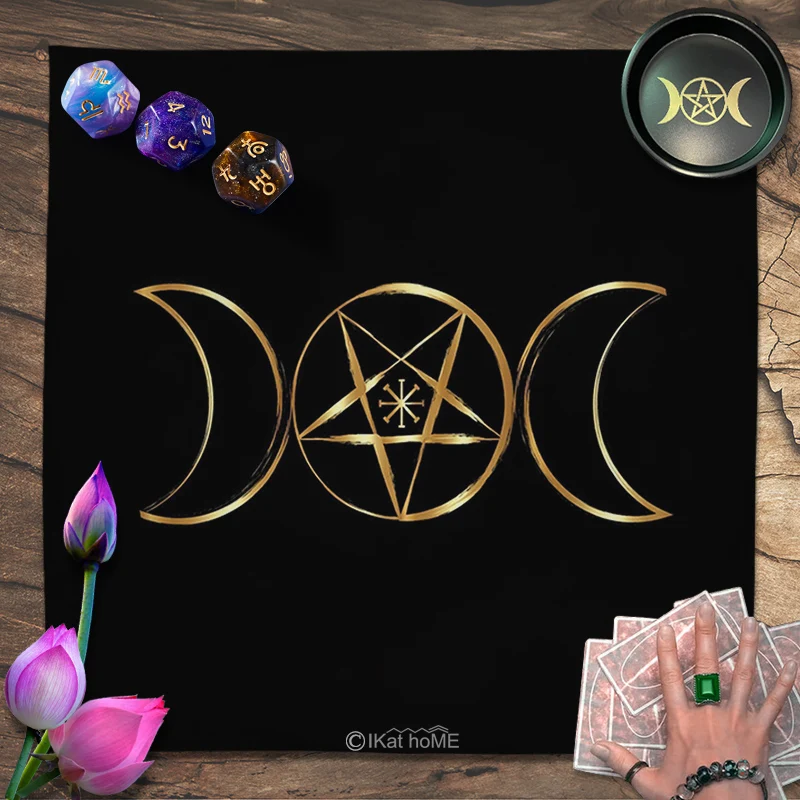 

69x69 49x49cm Triple Moon Tarot Tablecloth Velvet Altar Cloth Spiritual Oracle Card Pad Divination Witchcraft Astrology Supplies