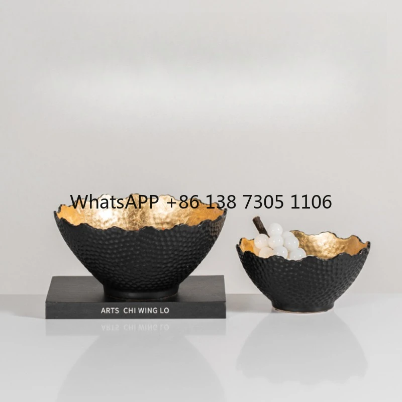 

Высококачественный керамический цветочный горшок ручной работы, тарелка с фруктами, жареный черный бронзовый алюминиевый журнальный столик, тарелка для хранения, орнамент, маятник