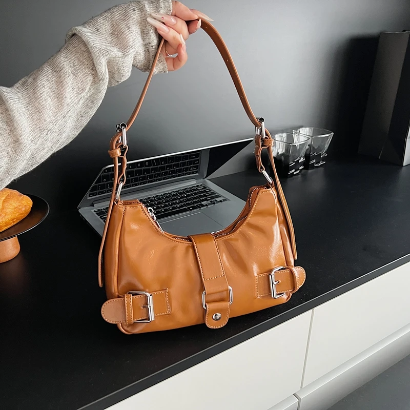 

Belt Buckle Design Shoulder Armpit Bags for Women 2025 Trends Underarm Handbags Travel Vintage Fashion Pu Leather Crossbody Bag