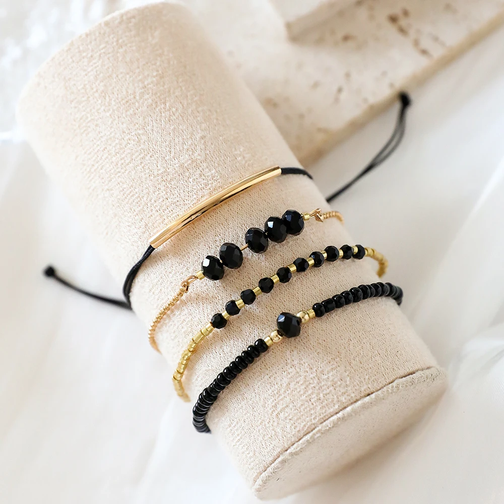 4Pcs/Set A new fashion vintage black crystal hand bracelet with hand-woven beaded simple niche women's bracelet image 3