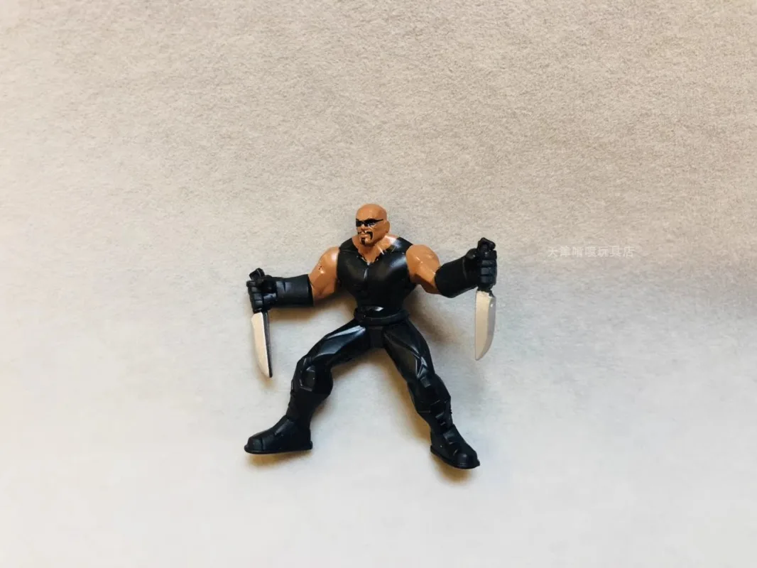 Bohaterowie Thevengers miniaturowe lalki figurki animacja obrazu zabawkowy Model zabawki prezenty dla chłopców