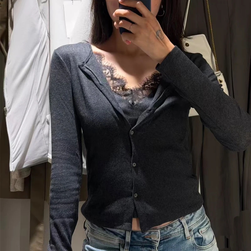 2025 Autunno Nuovo Arrivo delle Donne Falso in Due Pezzi in Pizzo Trim Scollo a V Manica Lunga Morbida Maglia Slim Fit Elegante Casual Maglione Camicia Magliette e camicette