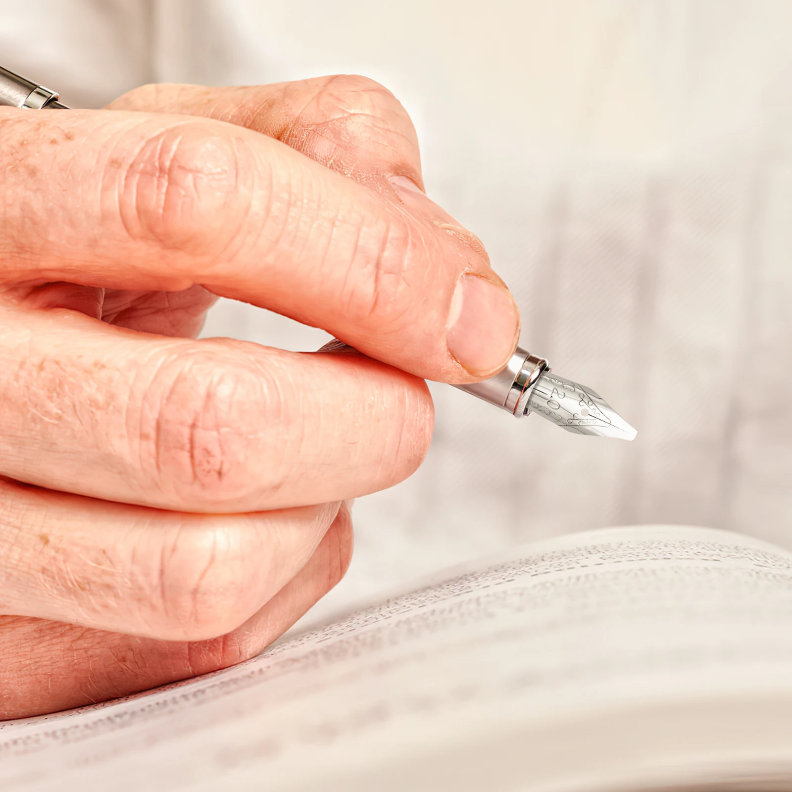 

NUOBESTY 30Pcs Stainless Steel Fountain Pen Nibs Set 5 Sizes Flexible for Smooth Writing Drawing Beginners Students