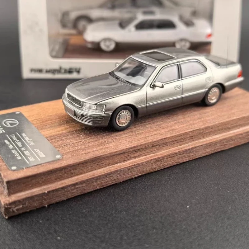 

Литая под давлением оригинальная модель из сплава LS400 в масштабе 1:64, имитация украшения, хобби, сувениры, подарки, коллекция игрушек, статический дисплей