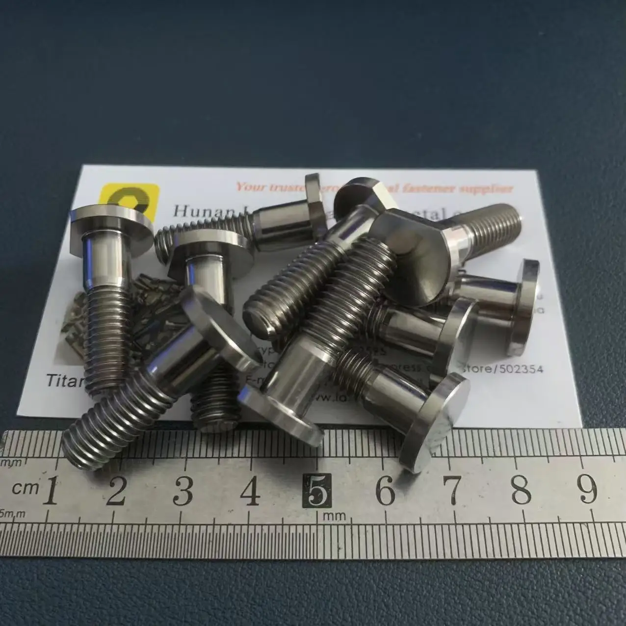 M8x24 27 برغي/مسمار من التيتانيوم برأس مستدير لمسند المحرك Gr5 #4