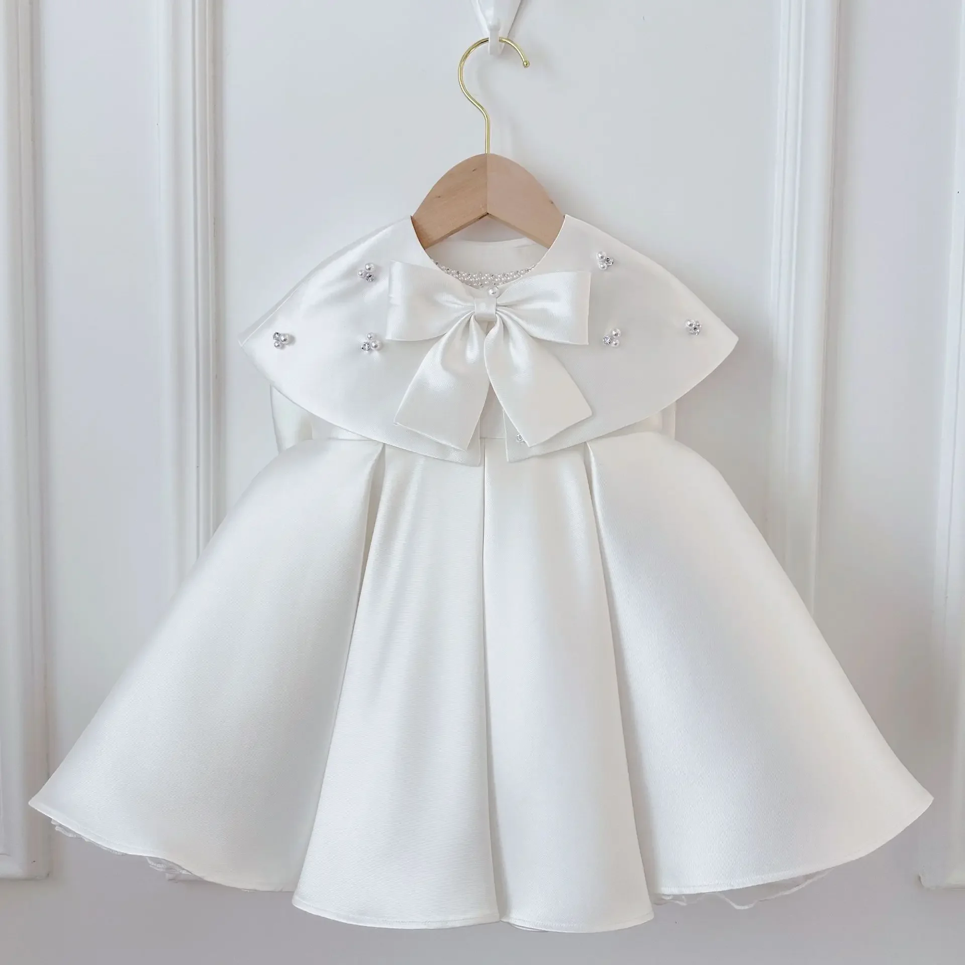 

Baby Girl Princess Pearl Silk Dress Cloak Infant Toddler Vintage Bow Vestido Party Birthday Baptism Frocks Baby Clothes 1-7Y