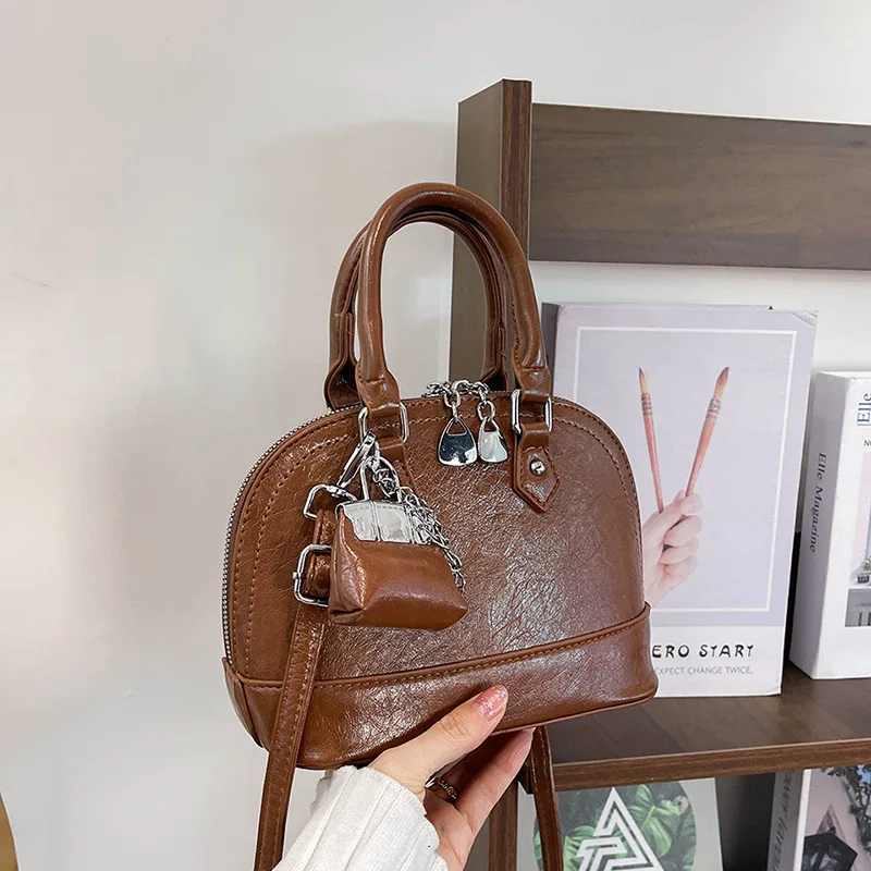 

2025 Fall Winter Vintage Tote Bag, Spacious Shoulder Purse for Women, Minimalist Crossbody Tote, Casual Day-to-Night Bag