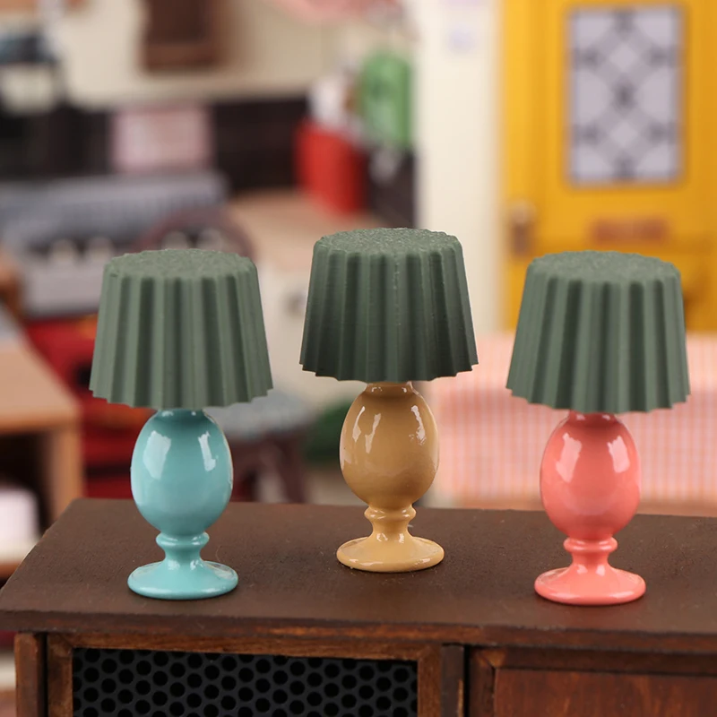 

1:12 Dollhouse Miniature Desk Lamp Study Model Dollhouse Furniture Decoration Micro Scene Light Ornament Pretend Play Toys