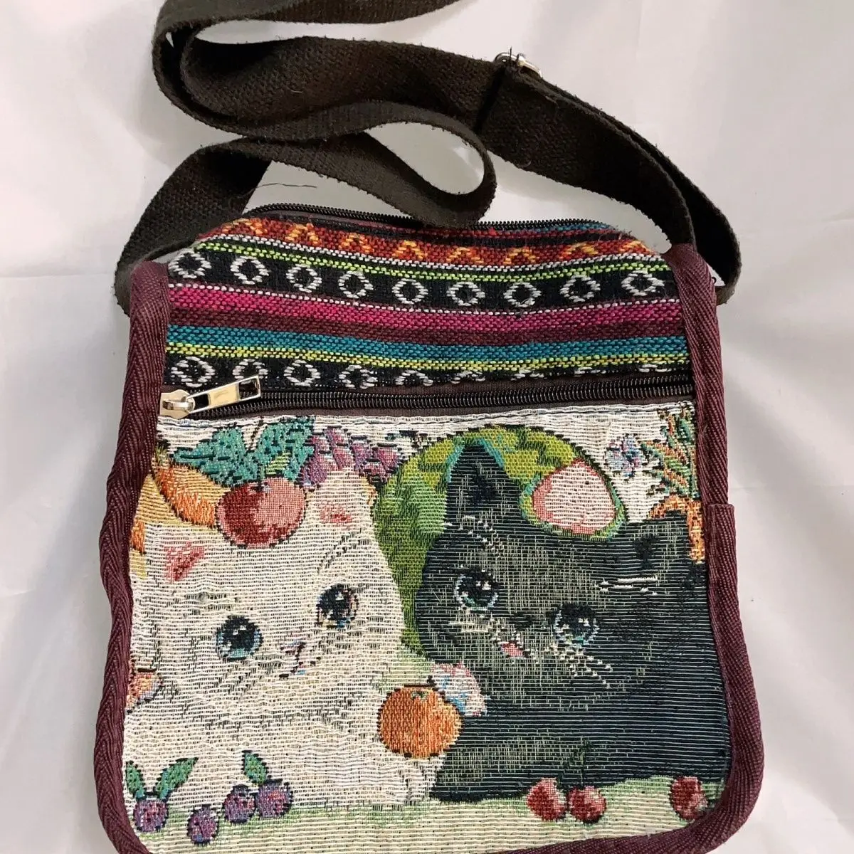 Two Cartoon Canvas Embroidery Crossbody Bag New High Appearance Level Explosion Ethnic Embroidery Bag Girl Cute Bag