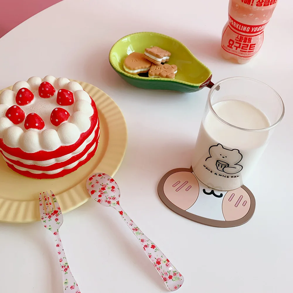 1PCS Cute Cartoon Silicone Coaster Anti-skidding and Heat-resistant Bunny Cups Mat Bear Cup Pad Kitchen Tableware Decoration