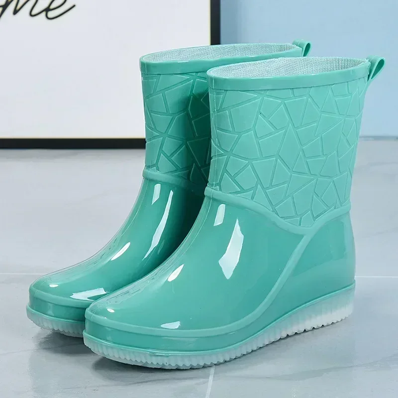 Fashion Women's Boots High Quality Outdoor Women's Rain Shoes New Anti-Slip Wear-Resistant Women's Waterproof Shoes Botas Mujer