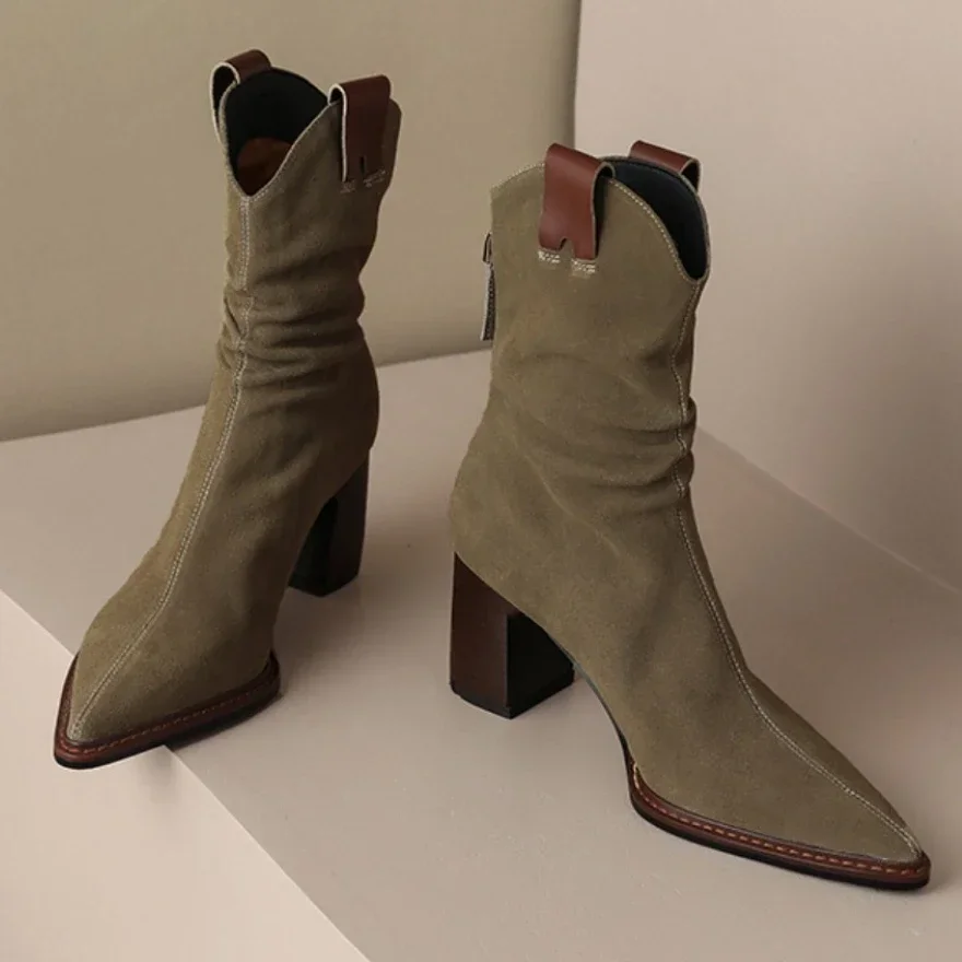 Suede Low Heel Ankle Boots Chunky Western Cowboy Boots for Ladies Wrinkles Pointed Retro Knights Short Boot Nubuck Chelsea Boots
