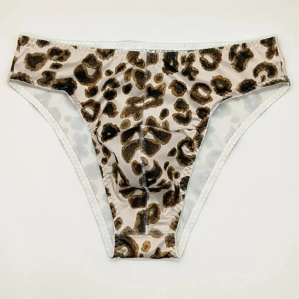 

Man's Leopard Graphics Brief Panty