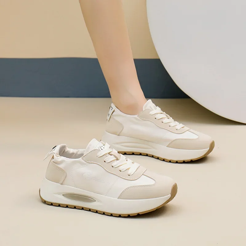 Zapatos deportivos de verano para mujer, zapatos informales transpirables de seda helada con plataforma para caminar, zapatos blancos con cojín de aire