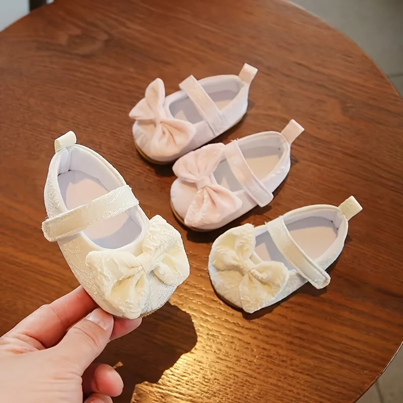 

Cute newborn baby anti drop soft cloth bottom anti slip Velcro baby princess walking shoes