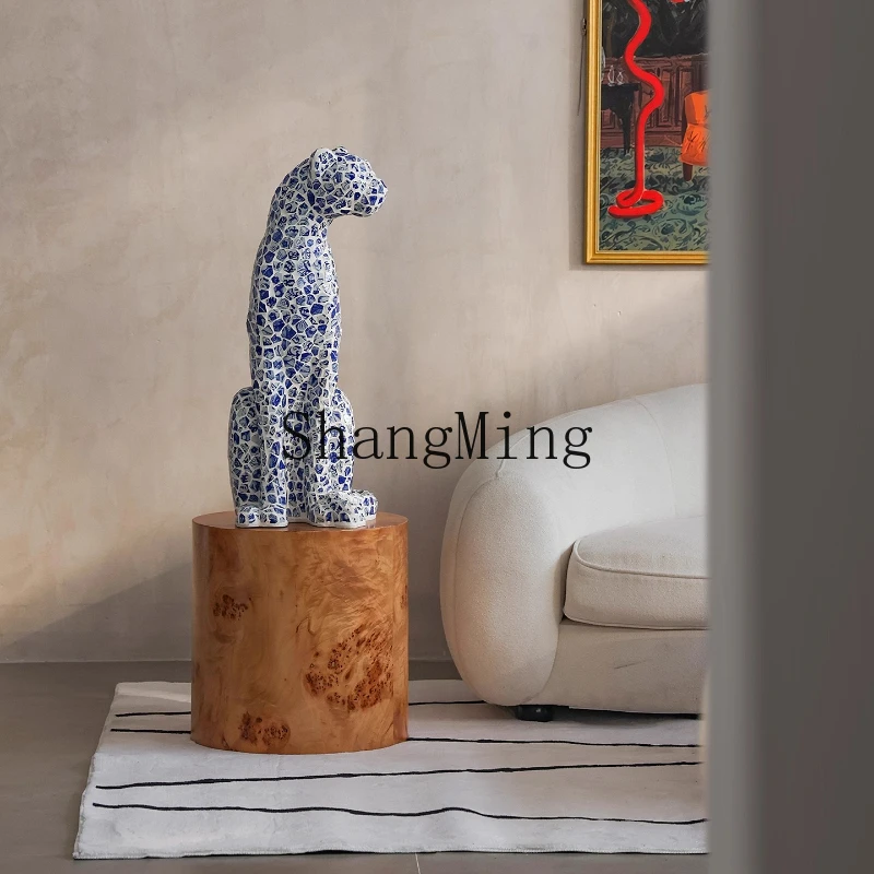 

SM light luxury art blue and white leopard sculpture creative hand-pasted porcelain living room entrance decorative ornament