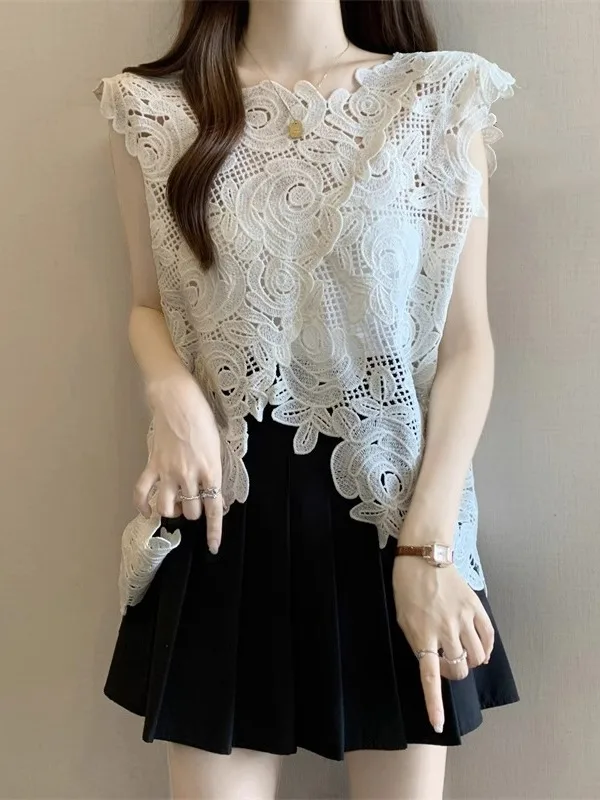 

plus Size Irregular Lace Hook Flower Hollow out Vest Women's Summer Outerwear Unique Layering Top round Ne No Button Closure