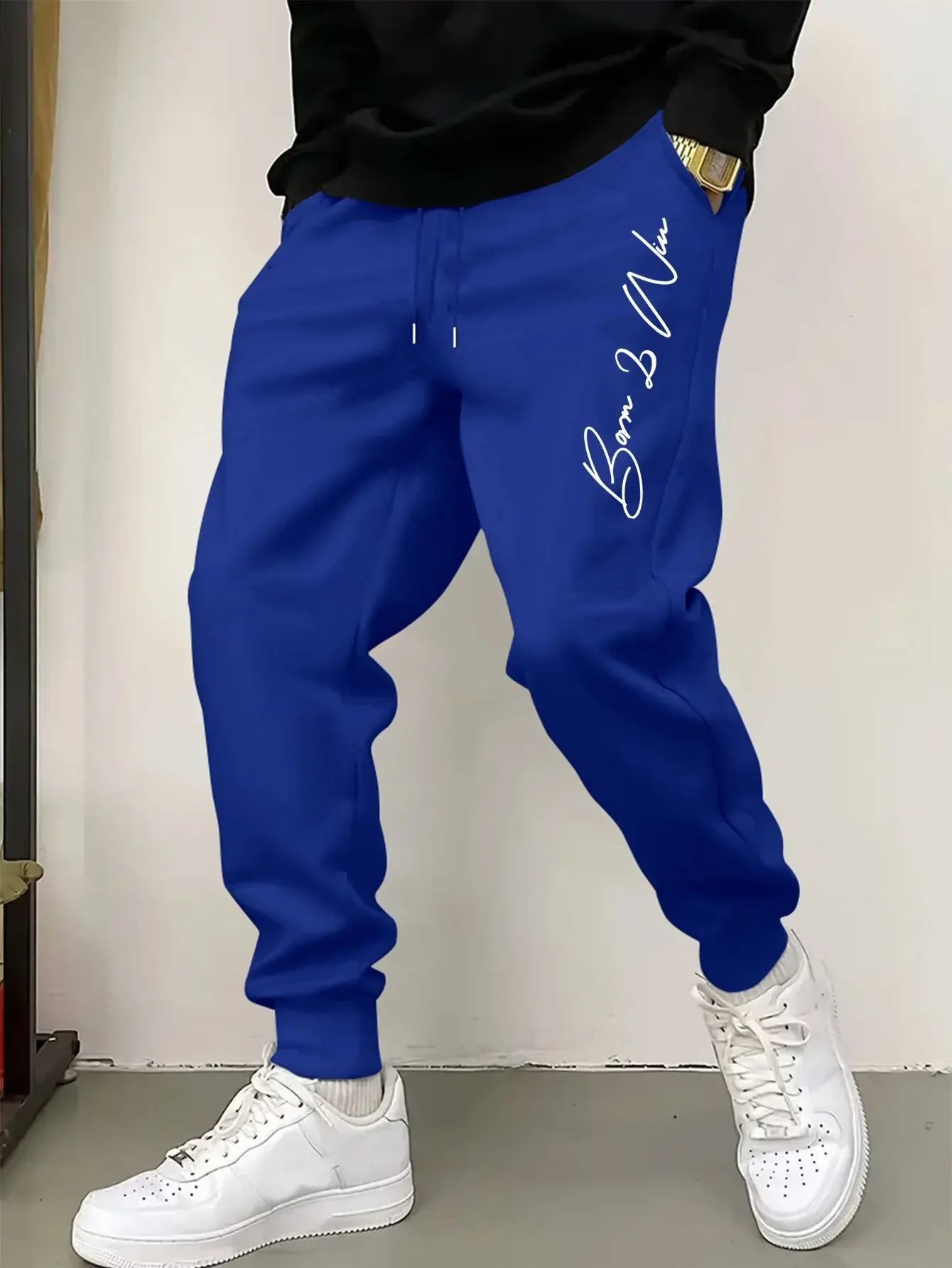 Neue Herbst- und Winterkollektion: Herren-Jogginghose mit Schriftzug-Print, atmungsaktiv, leicht, bequem und modisch für die Freizeit. – Detail 13