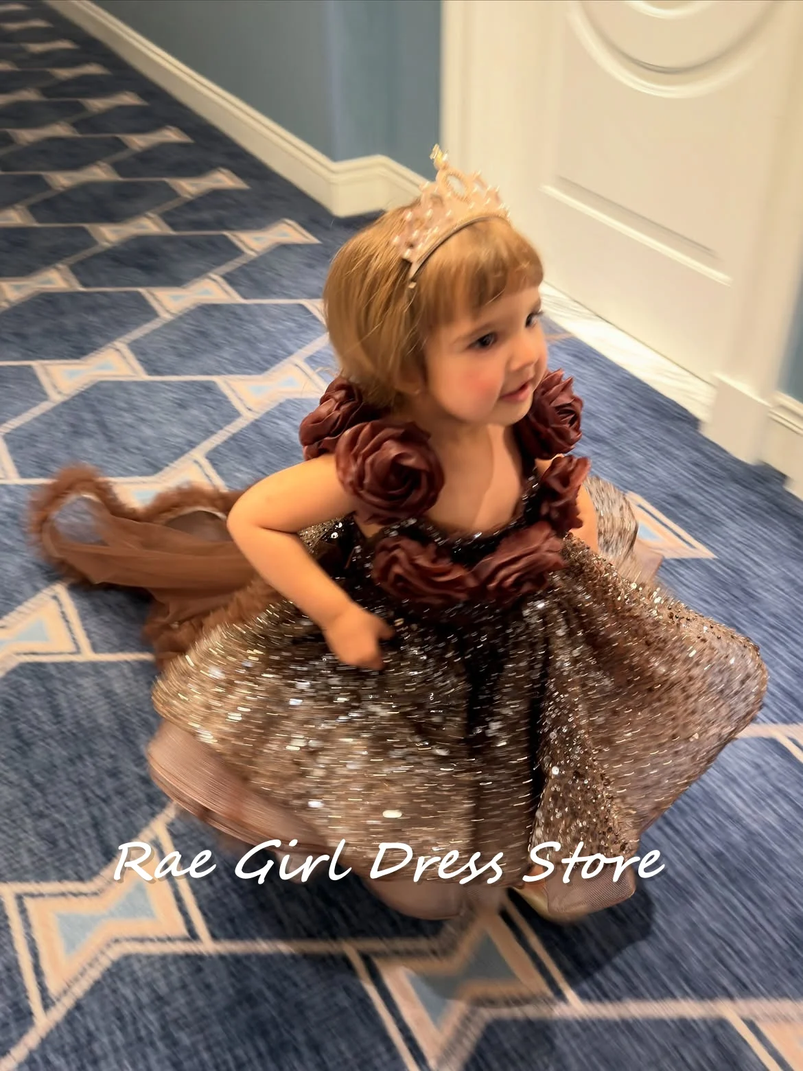 Chocolate Toddler Birthday Gown 3D Floral Decor Sparkly Sequin Tulle Short Robe Detachable Long Train Baby Photoshoot Customized