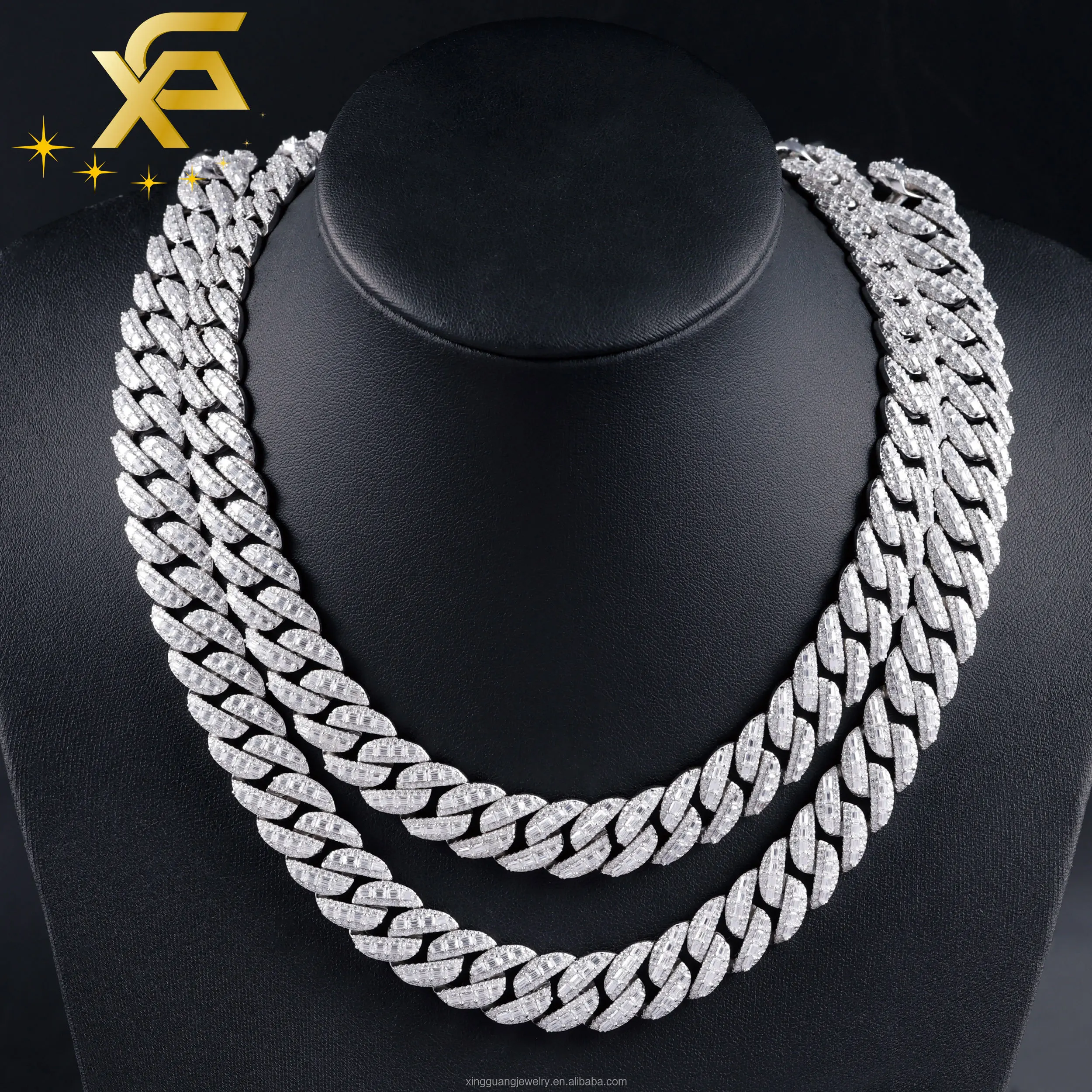 Emeradl Cut Full Ice Out Large Moissanite in the Middle 18K Gold Plated VVS Diamond Silver Cuban Link Chain Necklace，
