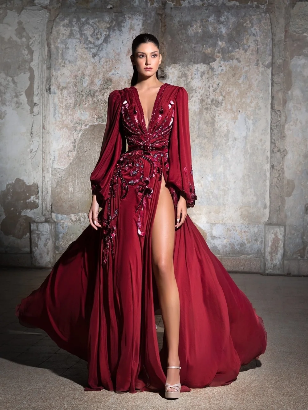 

Sexy Deep V-Neck Evening Dress 2026 Romantic Sequin Beaded Party Gown Charming Long-Sleeve Floor-Length Party Dresses فساتي