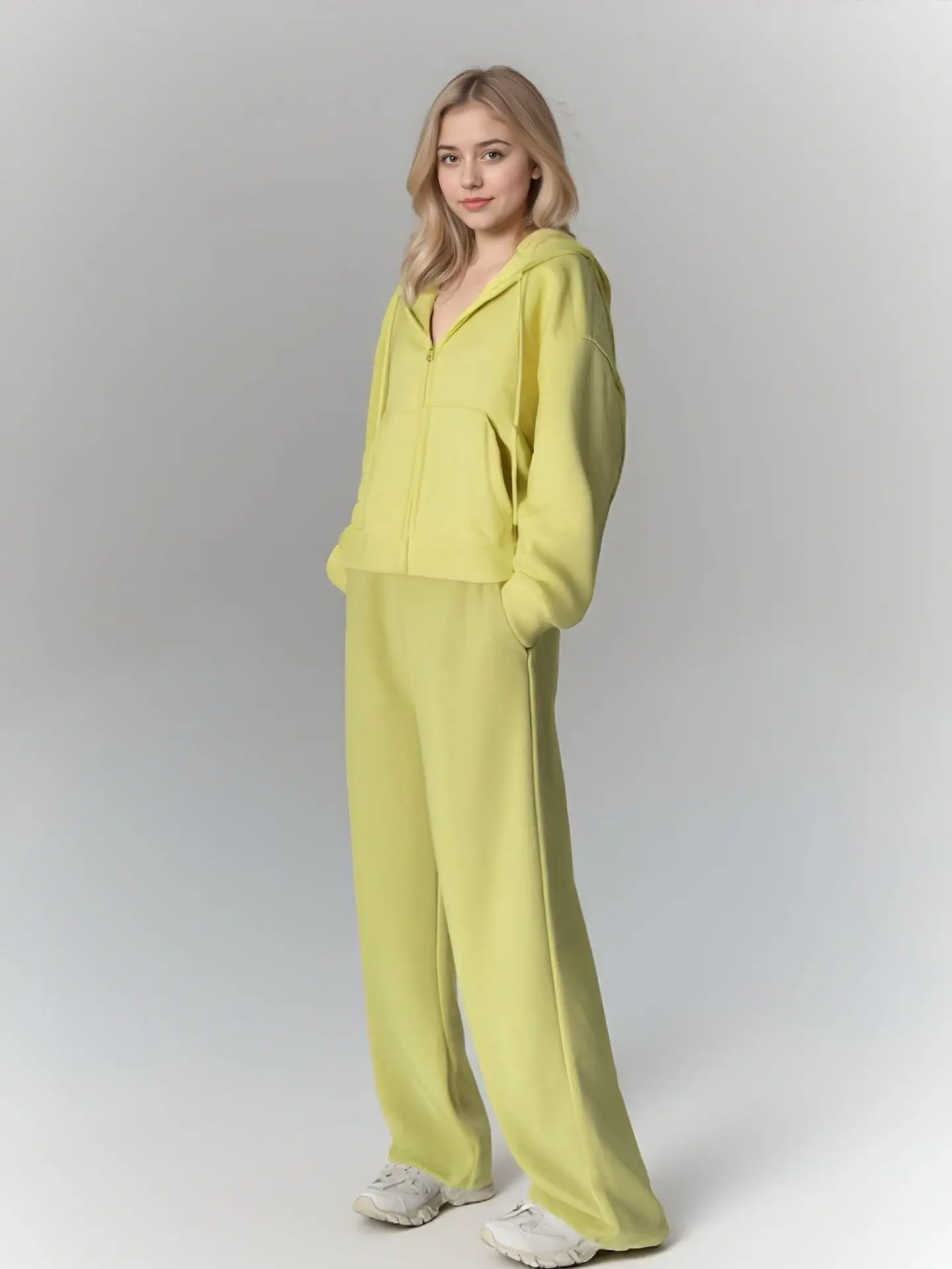 

Женский спортивный костюм с длинным рукавом на молнии, однотонный, с карманами, осенний, 2026, с капюшоном, комплект из 2 предметов с брюками