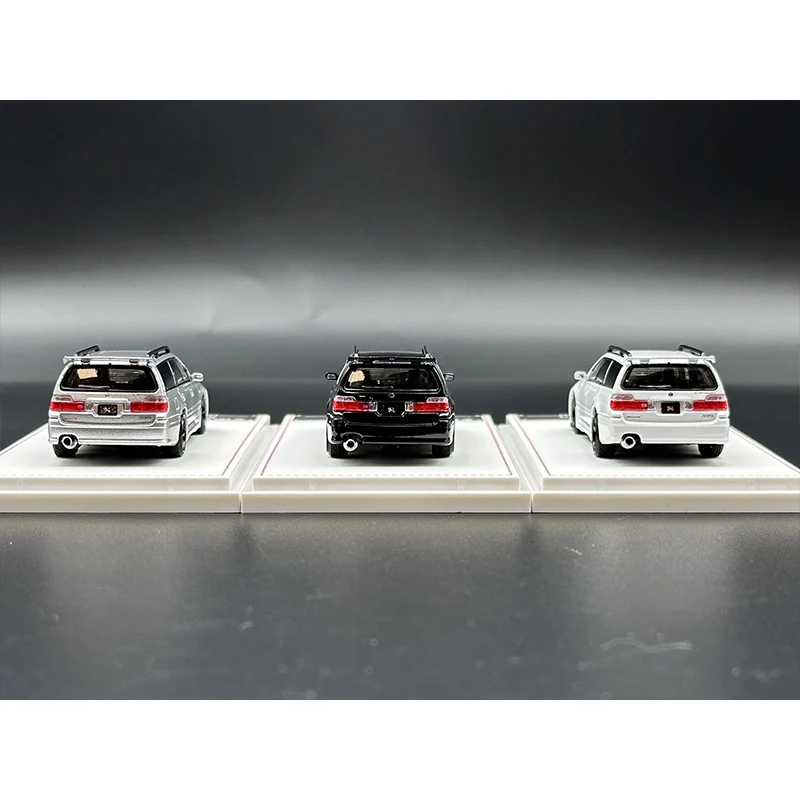 FH In Stock 1:64 Skyline GTR R34 Stagea WC34 260RS Opened Hood Diecast Diorama Car Model Collection Miniature Toys Focal Horizon