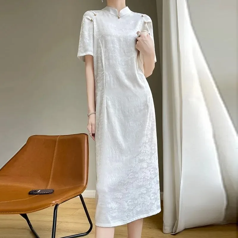 

Women's Elegant Cheongsam Dress Short Sleeve Stand Collar Jacquard Slim Fit Chinese Style Midi Dress