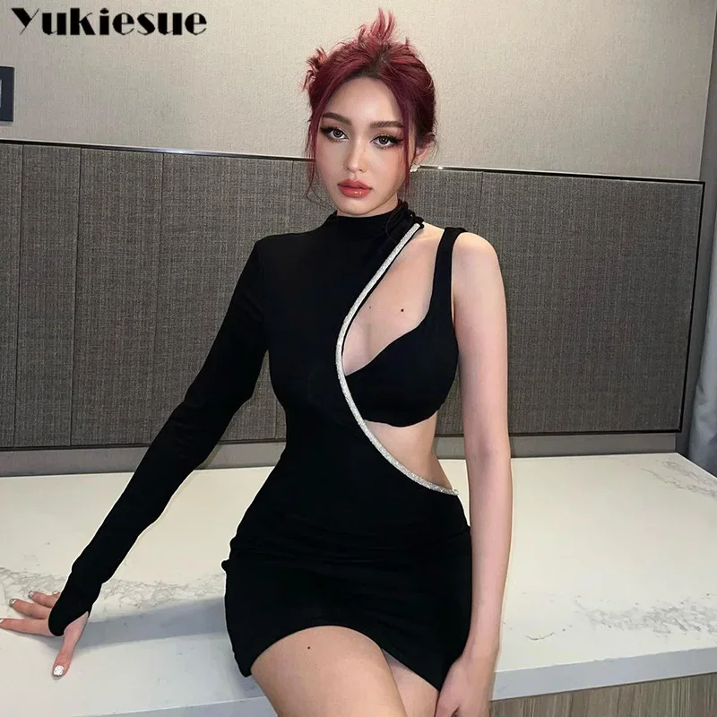 Y2K جماليات الصيف واحد الكتف كم طويل Bodycon فستان المرأة 2023 مثير Ruched انقطاع التفاف فستان حفلة صغيرة تصميم الشعور