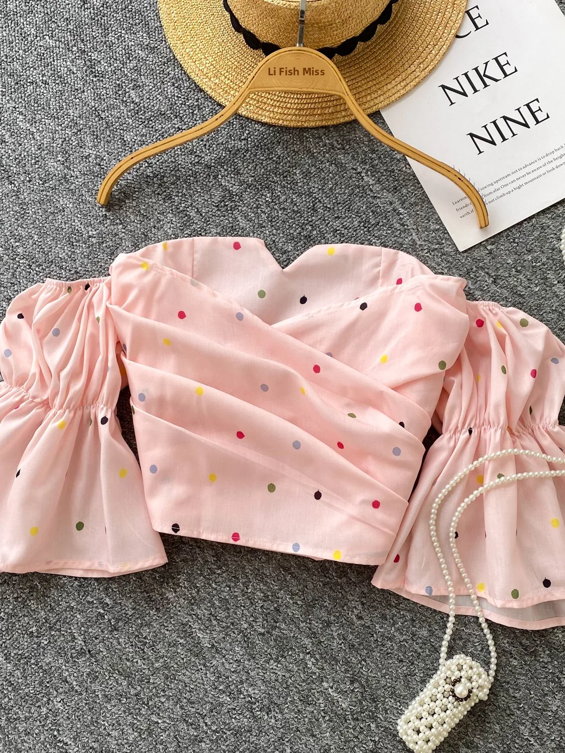 Été 2025 femmes coupe ajustée à pois bustier tubulaire irt oulder Bellsve trajet Sle Version coréenne ort Sve irt