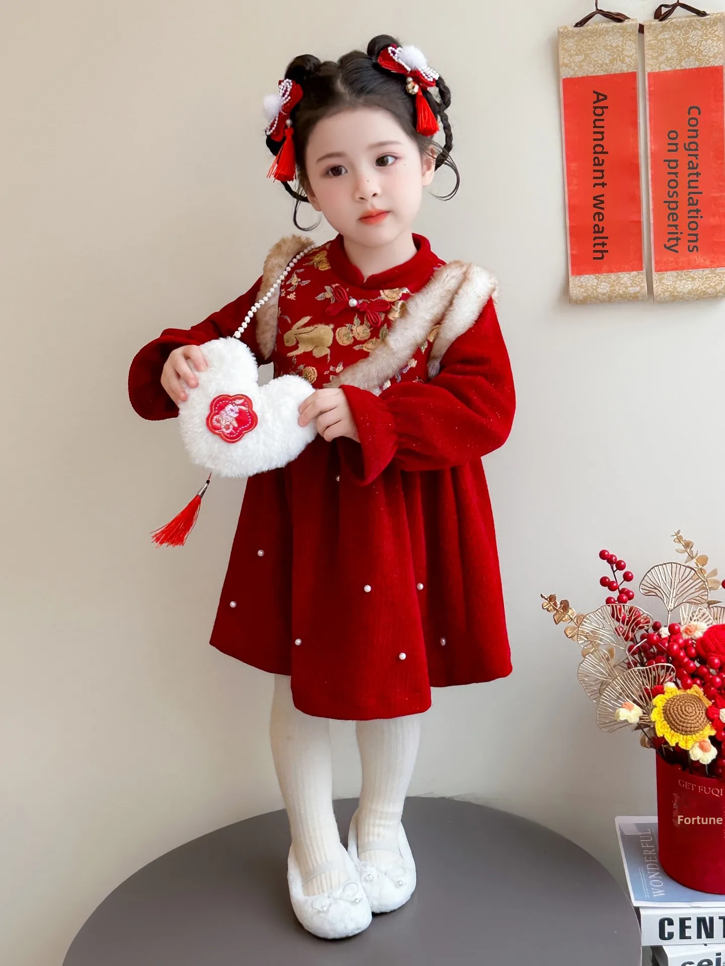 

Новогодний праздничный костюм для девочек: утепленный зимний наряд в национальном стиле Тан для малышей