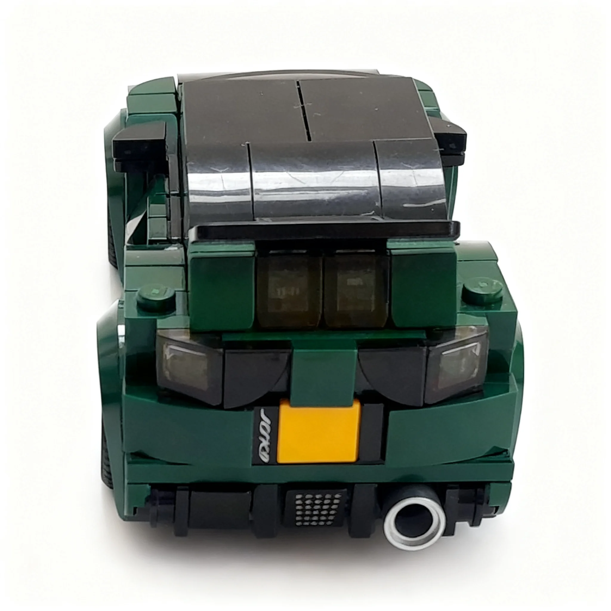205pcs MOC City Traffic Falcon Festival Custom 6 Stud Wide Car Model Christmas Gift Creative Home Decor Shelf