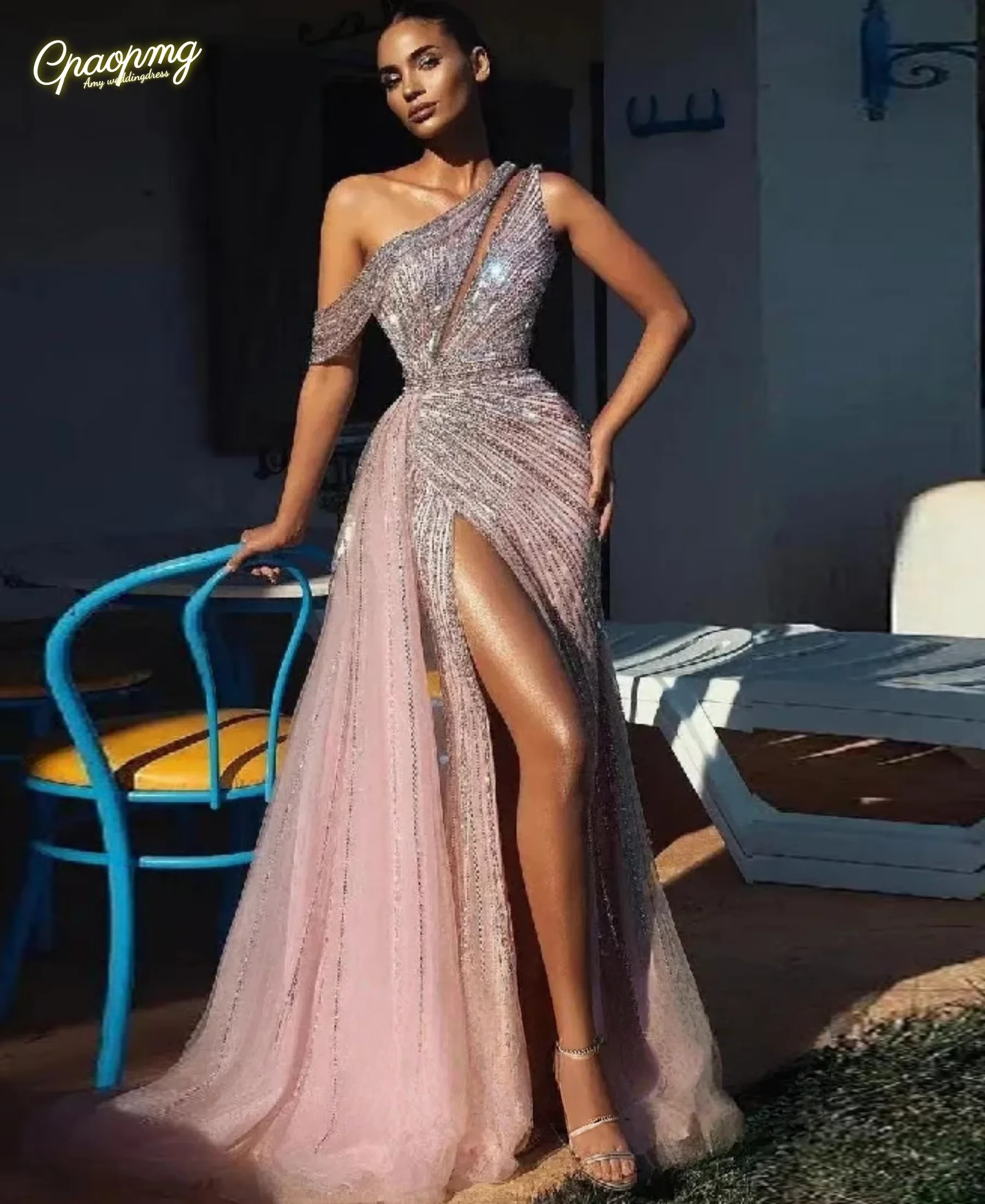 

Платья для выпускного вечера по индивидуальному заказу Элегантное платье для выпускного вечера трапециевидной формы без рукавов с разрезом спереди на одно плечо