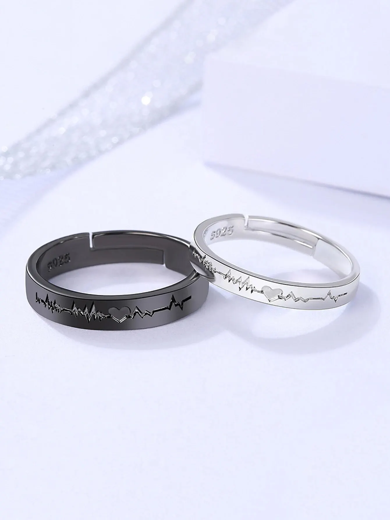 2 Minimalist And Personalized Couple Rings Black And White Love Electrogram Opening A Pair Of Male And Female Student Minimalist