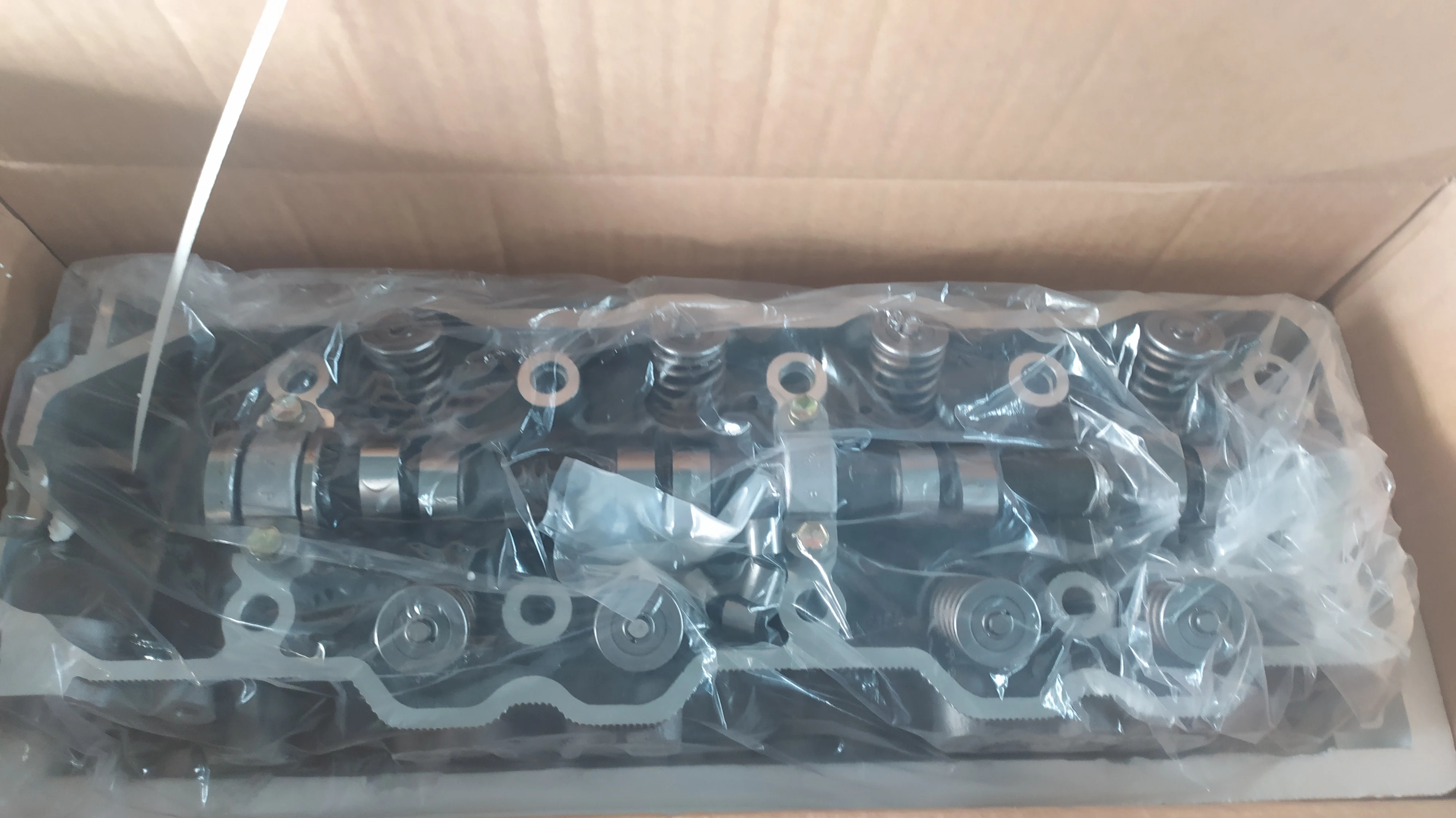 EOK Engine System G16A Cylinder Head 11110-61A00 Engine Cylinder Head for Suzuki Vitara Sidekic 1.6 11110-61A00 1111061A00 - Image 6