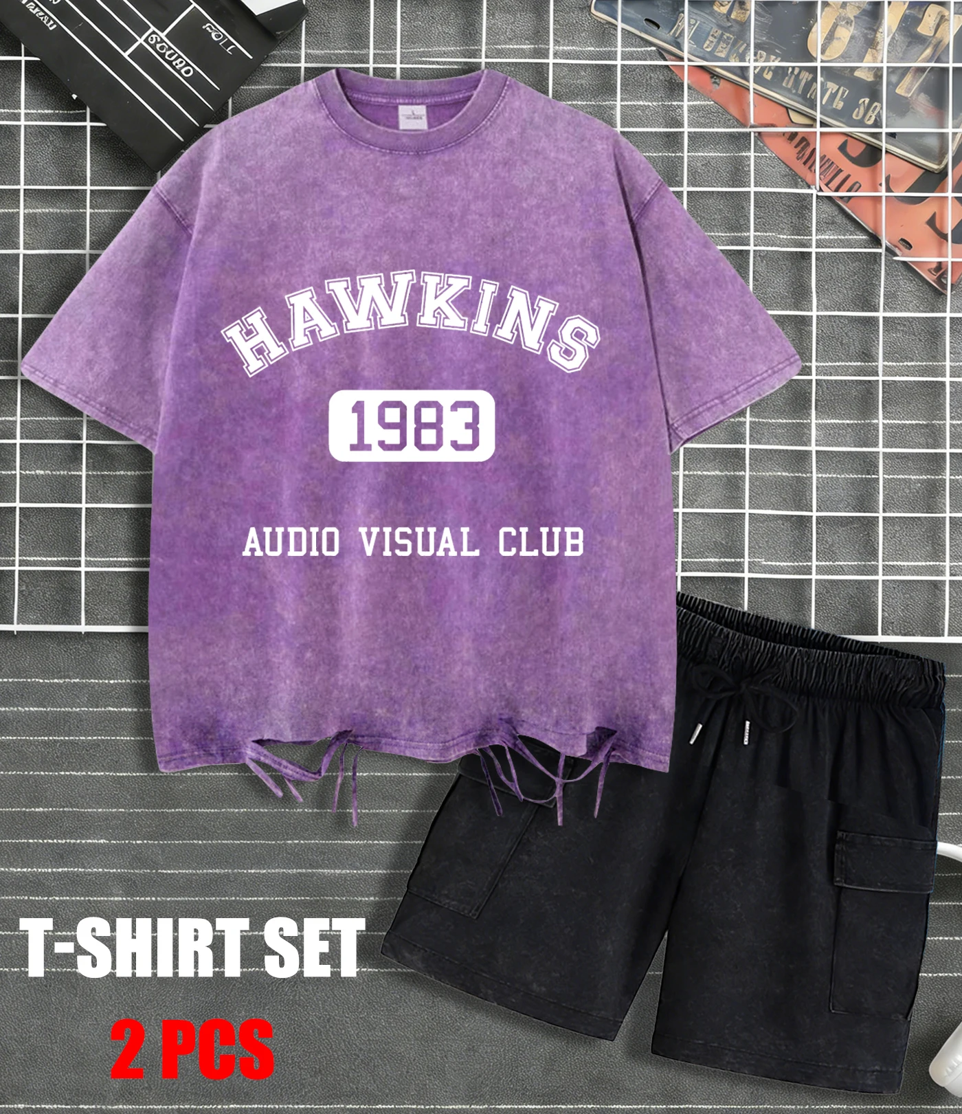 

Комплект Hawkins 1983: футболка и шорты для мужчин, повседневный, дышащий, из мягкого хлопка, в уличном стиле, свободный крой, с эффектом потертости