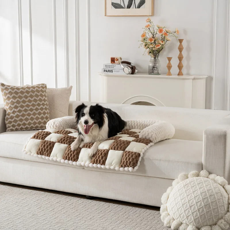 

The new checkered dog sofa bed anti-slip thickened pet mat suitable for all seasons and soft dog bed