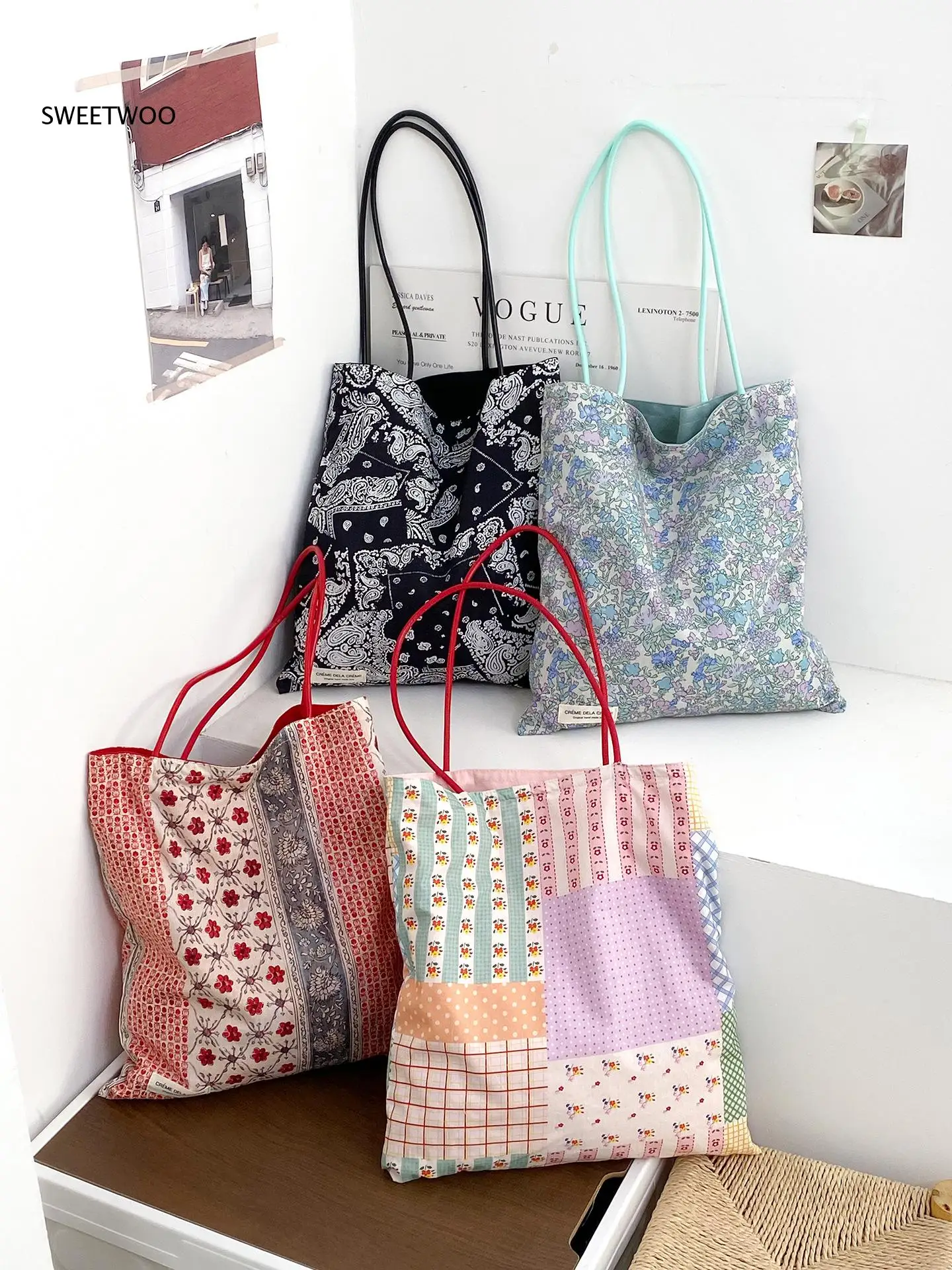 2026 Doppelseitige Gemischte Blumen-Patchwork Canvas-Tragetasche im Frischen Koreanischen Stil mit Großer Kapazität für Täglichen Arbeitsweg Damen Schultertasche