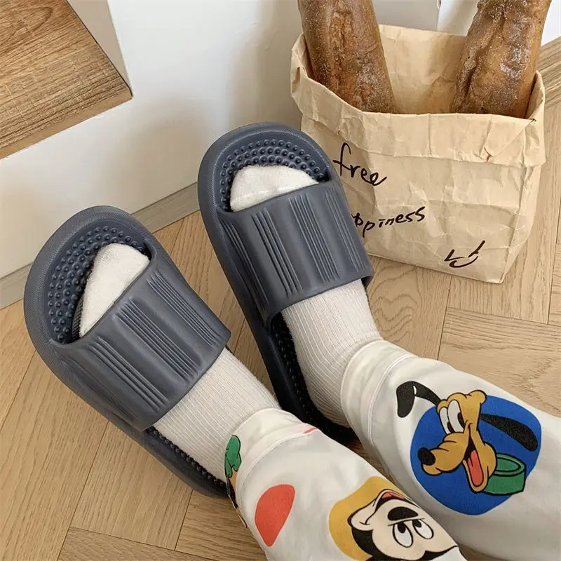Comfortable Indoor Massage Slippers Women Lightweight Eva Soft Sole Home Slides Woman Summer Outdoor Non Slip Beach Flip Flops view 4