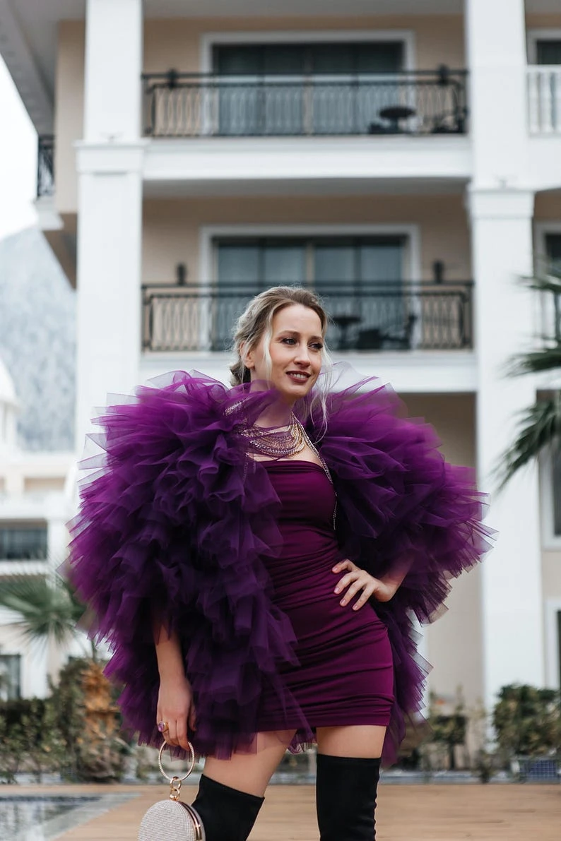 Blusa roxa de tule com babados, mangas em camadas e enfeites de lantejoulas, feita de tecido de poliéster de alta qualidade, festa perfeita