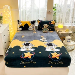 Winter Soft Thicken Flannel Quilted Mattress Cover Astronauts Cartoon Print Warm Velvet King Queen Customized Mattress Protector