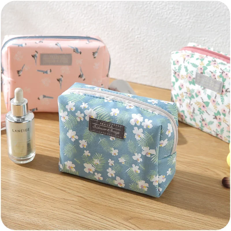 1pc Fashion Cosmetic Storage Bag Girl Make-up Bag Mobile Phone Bag Simple Portable Travel Toiletries Organizer Bathroom Wash Bag