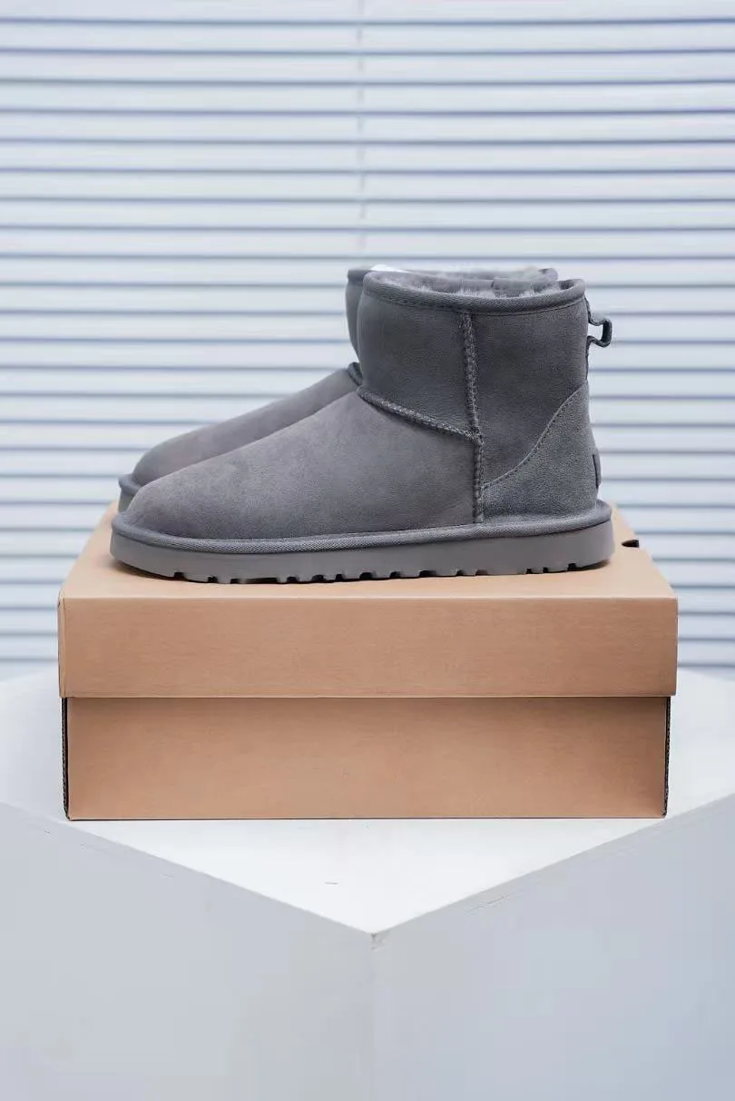 2025 New Australia Winter design mini snow boots Cow Suede Leather Women classic  Brand Ankle boots outdoors comfy sheep fur