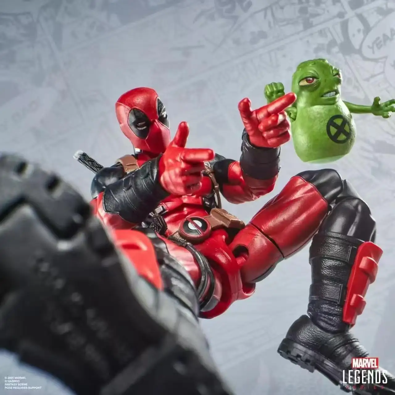 Marvel Legends Maximum Series Deadpool Deluxe Deadpool Comics 6-Inch Action Figure with Accessories Including X-Forces Doop