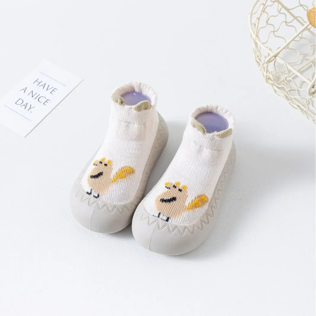 Классический стиль, весенне-осенние детские носки с героями мультфильмов, обувь для новорожденных, Нескользящая обувь на резиновой подошве для малышей, детская обувь